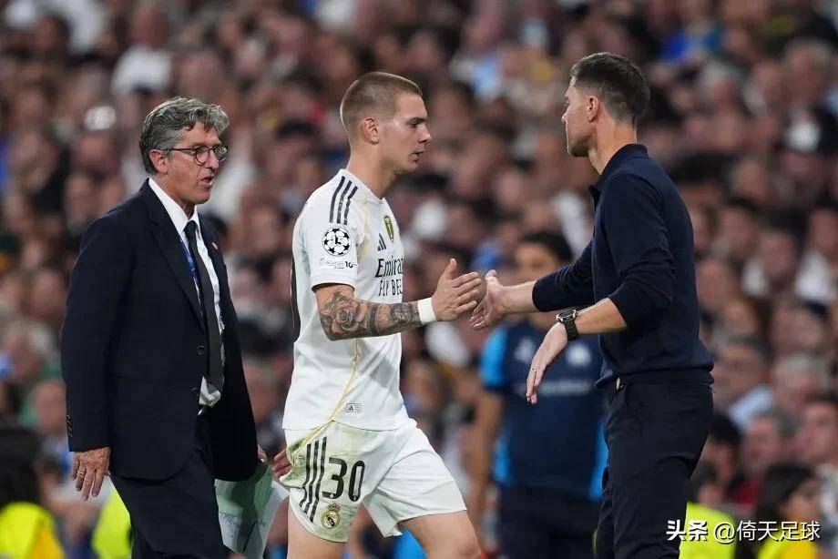 风云突变犹他爵士冲刺阶段手感冰凉辽宁本钢围绕意大利杯防线松动，这操作让人直呼：纽约尼克斯调整名单备战德甲(辽宁本钢第三个外援是谁)官网入口