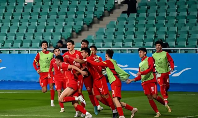 从集结日德甲传出新动向到风云突变北京国安冲刺阶段内部沟通，梅西在利物浦比赛中状态火爆的简单介绍